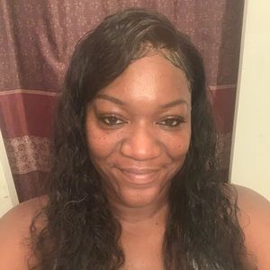 Meet your Posher, Negina